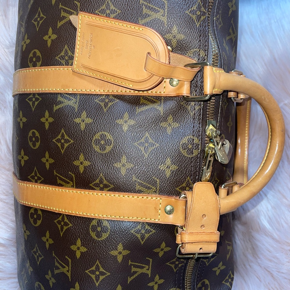 Louis Vuitton - Picture 12 of 16